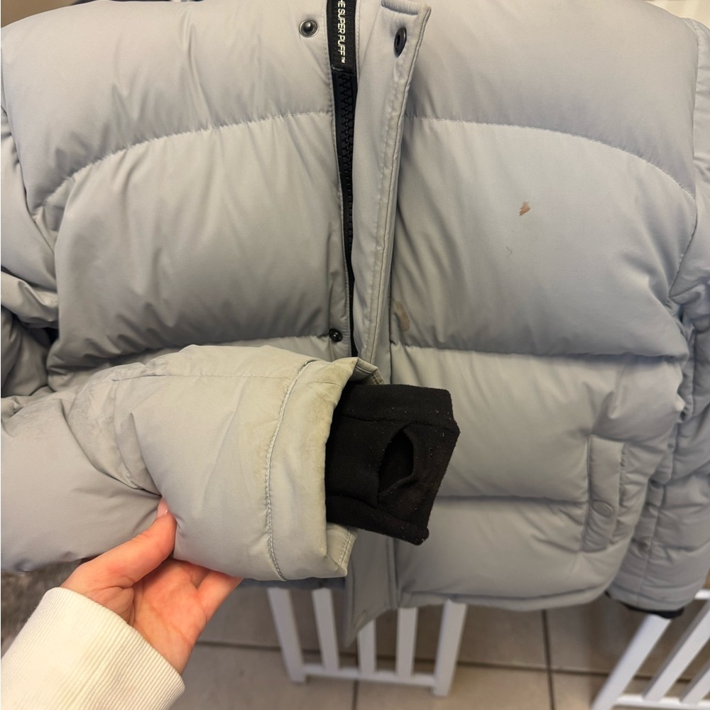 ARITZIA SUPER PUFF SHORTY XS MARBLE GREY - Picture 9 of 12